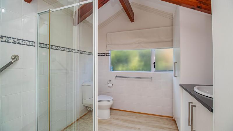 4 Bedroom Property for Sale in Outeniqua Strand Western Cape